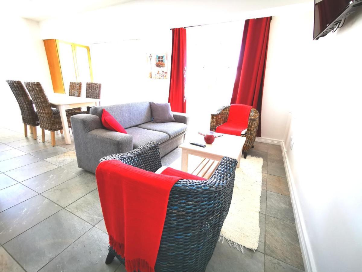 Hotel Bellamente Sirene à Gansbaai Extérieur photo